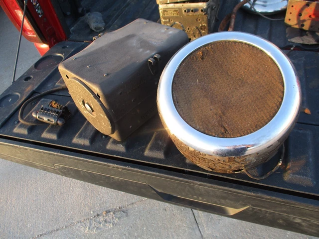 Vintage Original 1930's Car Truck Accessory Under-Dash Tube Radio Speaker Unit Vintage Original 1930's Car Truck Accessory Under-Dash Tube Radio Speaker Unit