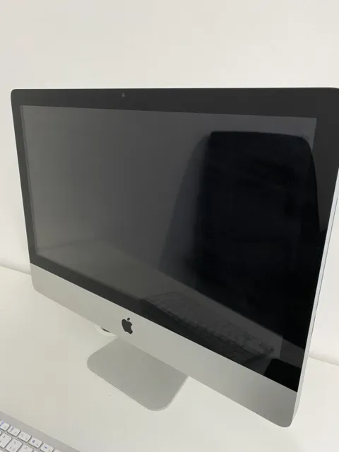 Apple iMac A1311 54.6 cm (21.5 Zoll) Desktop - MC812D/A (Mai, 2011)