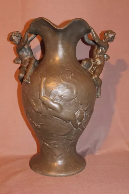 Ancien et grand vase en étain époque art nouveau signé Kinsburger