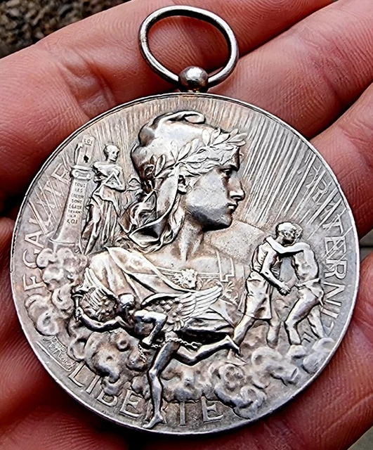 Superbe Médaille en Argent Concours Musical de Nevers 1895 par Rivet 51 mm