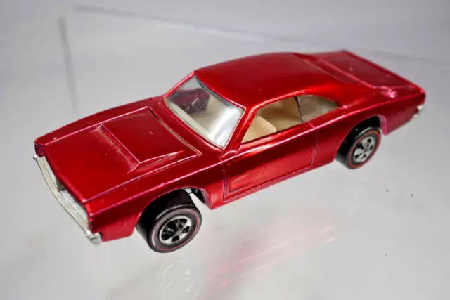 Hot Wheels Redline Custom Dodge Charger red - white interrior