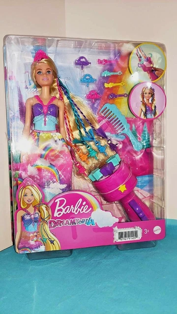 Promo 23,50 € L'ENSEMBLE BARBIE TRESSES MAGIQUES 5 mèches tressées reliées  à une perle se connectent à l'accessoire pour créer des torsades dans ses  cheveux. Nombreux accessoires fournis. Dès 3 ans. E.Leclerc