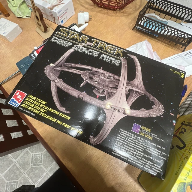AMT ERTL STAR Trek Deep Space Nine Space Station Fiber Optic Plastic ...