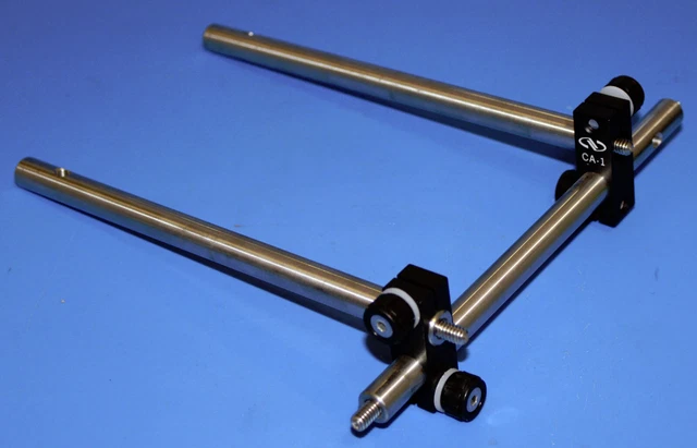 LOT OF 2 NEWPORT CA-1 OPTICAL POST CLAMP RIGHT-ANGLE FOR 0.5" OPTICAL POST Mount