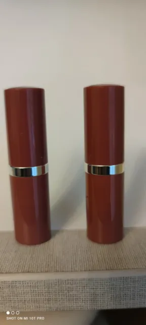 Clinique pop lip colour + primer 14 Plum Pop FULL SIZE.(2 X 3.8G) RRP £48.NO BOX