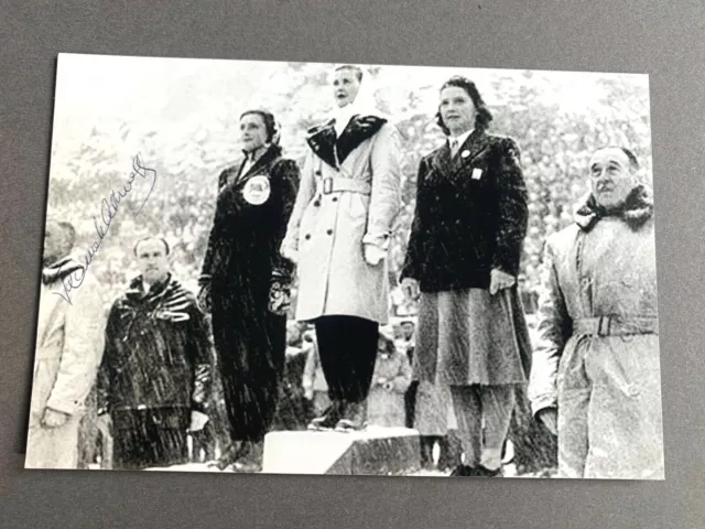 JEANETTE ALTWEGG (†2021) Olympiasiegerin 1952 Eiskunstlauf signed Foto 10x15