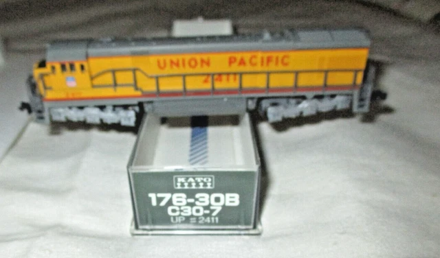 Kato N 176-30B C30*7 UP 2411 New