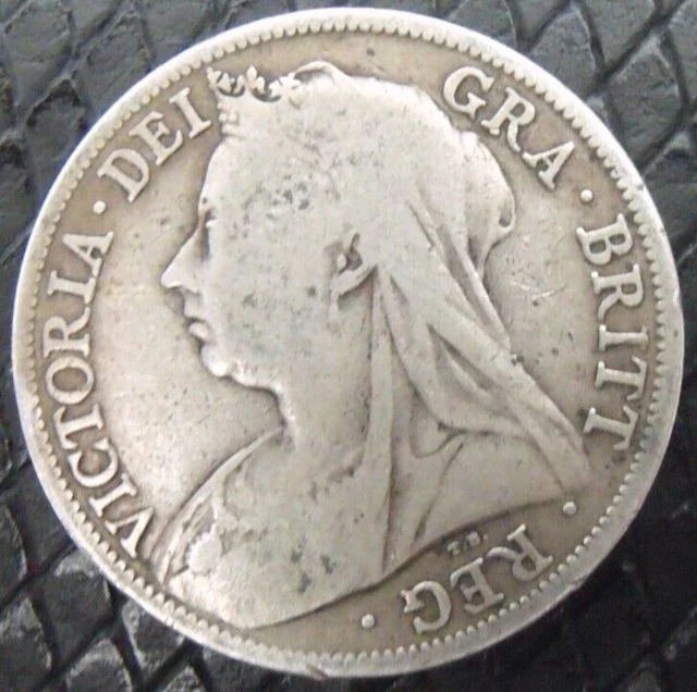 1899 VICTORIA SILVER HALF CROWN  ( .925 Silver )  British 2/6 Coin.  913