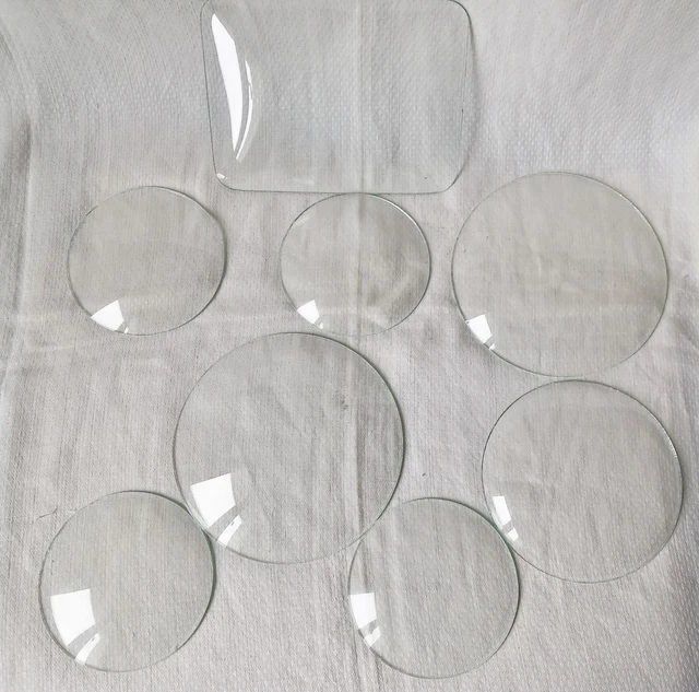 Lot De Verres De Réveil Ou Pendule Anciens – Bombés Ronds Et Ovales En Verre – Occasion