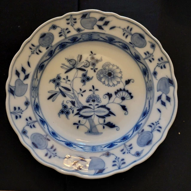 Meissen - Serving dish (1) - Porcelain - Décor à l'oignon