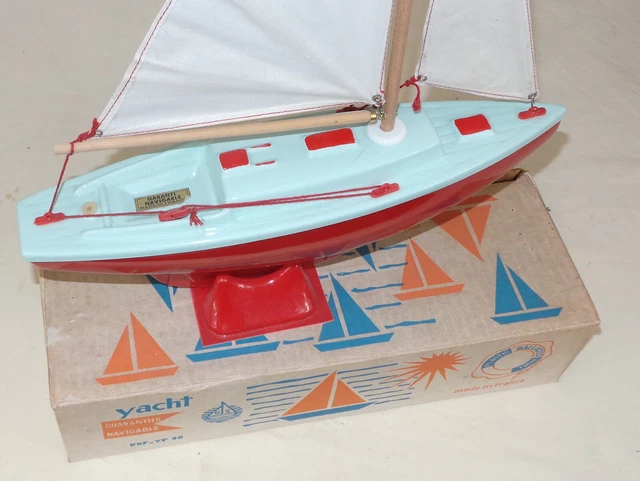 Bateau De Bassin Giraud Sauver F27 D'occasion – Modèle De Collection En Bon état