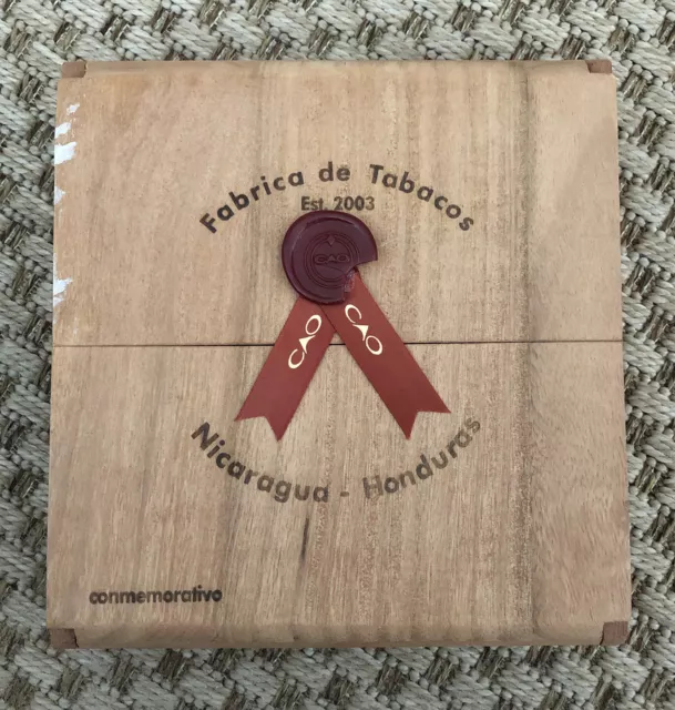 Fabrica de Tabacos, Wood Cigar Box Nicaragua - Honduras - CAO - Looks Fantastic!