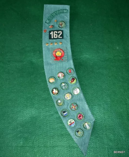 VINTAGE GIRL SCOUT 1950's UNIFORM SASH WITH PATCHES, PINS AND BADGES ...