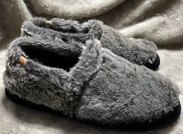 Acorn Original Moc Slipper Cozy Charcoal Faux Fur A10080ADS Womens Size 6.5-7.5