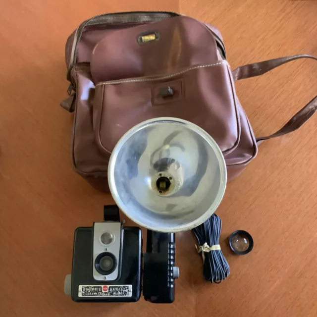 Modelo de flash de cámara Kodak Brownie Ojo de Halcón vintage de 1950 con accesorios, sin probar