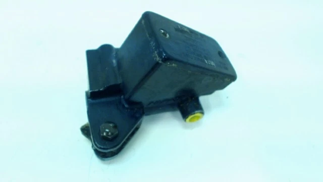 POMPA FRENI ANTERIORE Suzuki GSX R 1100 1988-1990 1989