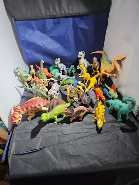 Vintage 80's 90's 00's Toys 35 Figures Lot Plastic Rubber Prehistoric Nice Mix