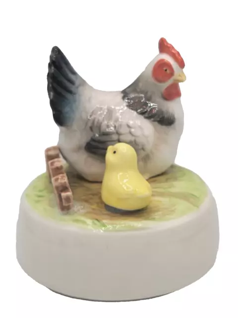 Otagiri Musical Chicken Figurine Statue Spins Country Farm Barnyard Animal Chick