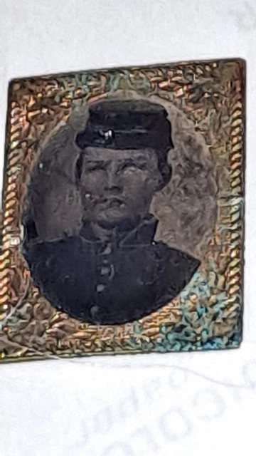 Rare 1860s CIVIL WAR SOLDIER Mounted Tintype