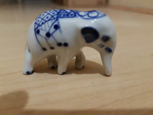 Vintage Glazed Ceramic Elephant Blue White Delft Style 50mm long 35mm tall