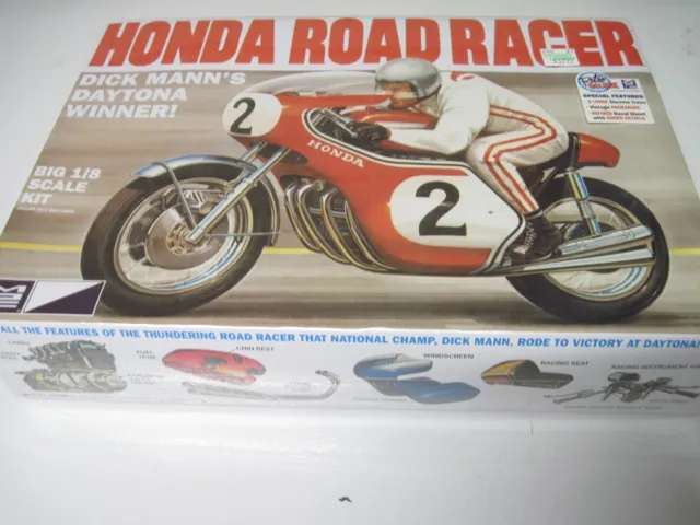 MPC   1/8   Honda  Road  Racer  Dick Mann's Daytona Winner!!    Tamiya  Moto GP