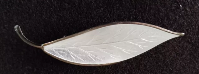 Vtg DAVID ANDERSON NORWAY STERLING silver white ENAMEL LEAF BROOCH PIN signed