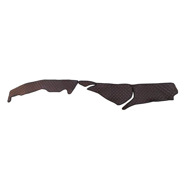 Tapis De Tableau De Bord Pour Camion Volvo FH4 – Noir Avec Coutures Rouges – Cuir Eco 3 Couches – Pour Volant à Droite – Modèle RLMFD09BR - 5
