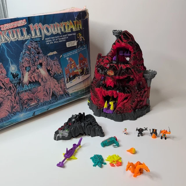 vintage MIGHTY MAX bluebird 1992 - horror heads - KRONOSAUR
