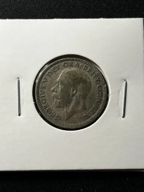1928 Great Britain One Shilling - George V - Silver Coin