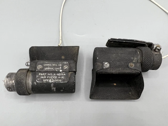2 Vintage Military Aviation Instrument Panel Lights Grimes A-4255A (1) no label
