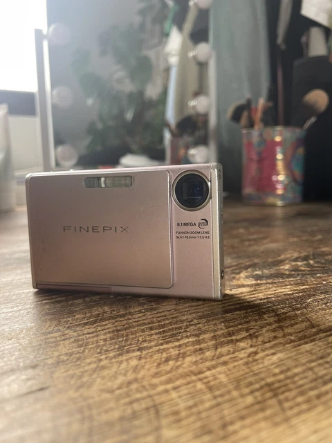 Fujifilm FinePix Z3 Compact Digital Camera