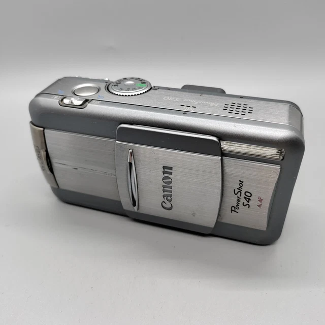 Canon PowerShot S40 4.0MP Compact Digital Camera Silver Tested