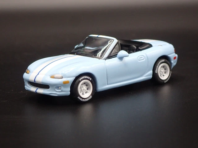 Figurine MINIGT 1/64 Mazda Miata MX5 NA Blanche — Modèle Collector 2022