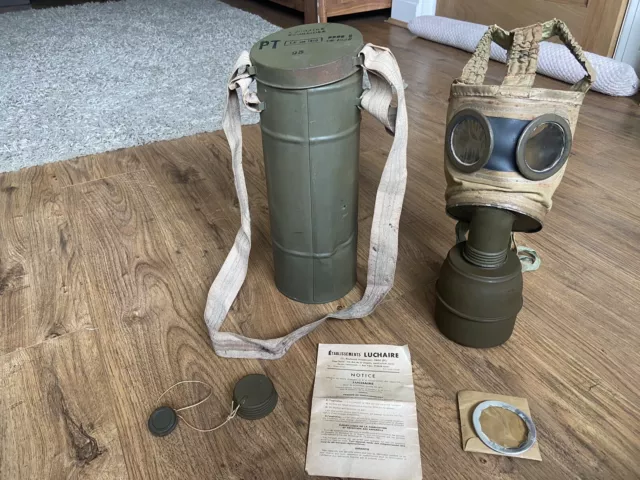 World War 2 1939 Dated French Army / Civilian Gas Mask Complete Vgc