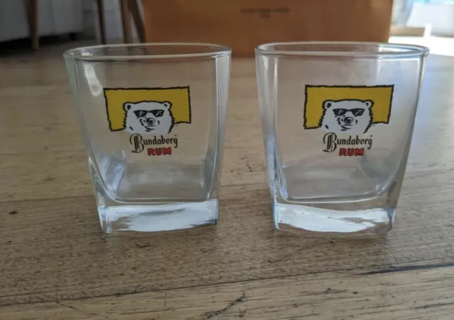 https://www.picclickimg.com/Kj8AAOSwWs9lmhDq/Set-of-Bundaberg-Rum-vintage-glasses.webp