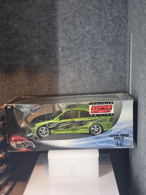 HONDA CIVIC SI SUPER STREET CUSTOM HOT WHEELS 1:18 coche escala