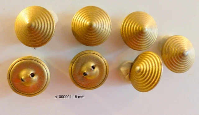 Lot De 7 Boutons Anciens En Métal Doré - Occasion - Décoration Ou Réparation