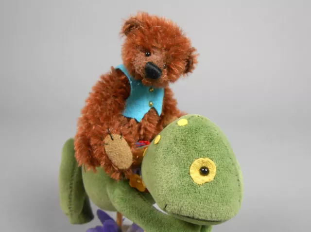 Deb Canham Jeremiah Bear on Carousel Frog 2012 Convention Piece LE30