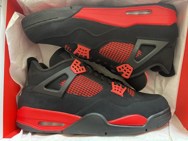 NIKE AIR JORDAN 4