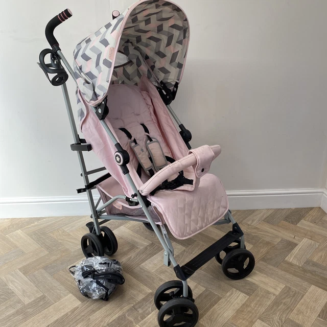 Cochecito ligero My Babiie MB02 rosa Chevron precio de venta sugerido por el fabricante £ 120
