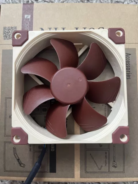 Noctua NH-U9S, Premium CPU Kühler mit NF-A9 92mm Lüfter