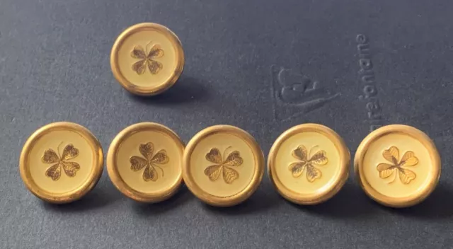 BOUTONS ANCIENS DE COLLECTION LAITON DORÉ FOND JAUNE 20mm TRÈFLE PORTE BONHEUR