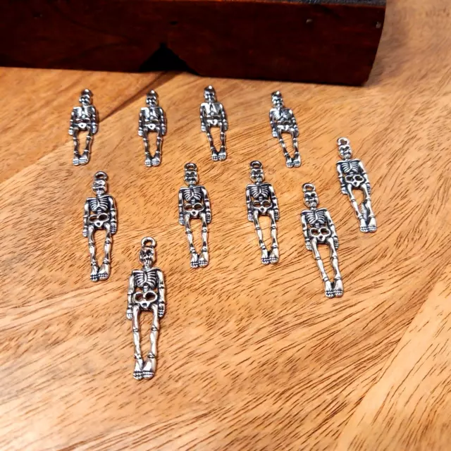 10 Skelett Skelette Anhänger Charms Kettenanhänger Schmuckherstellung DIY (2)