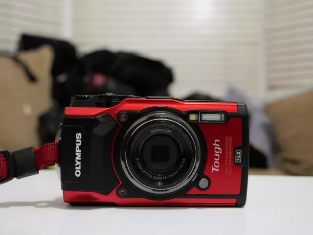 Olympus Tough Tg-5 4K digital Camera Waterproof Shockproof Dustproof 700 Shutter