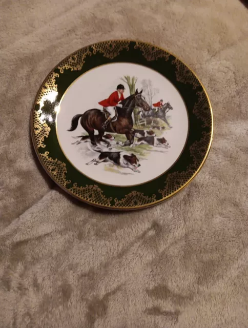 Fox Hunt Hunting Decorative Plate Green Rim