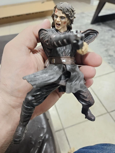 Star Wars Anakin Skywalker Revenge of the Sith Action Figure Hasbro 2005