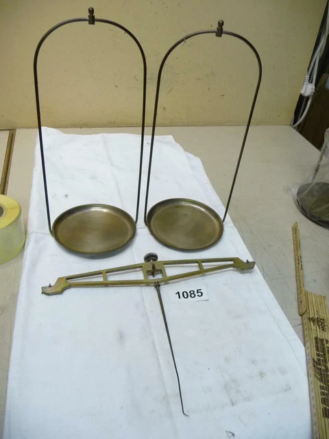 1085. 3 Teile alte Apotheker Waage Balkenwaage Apothekerwaage