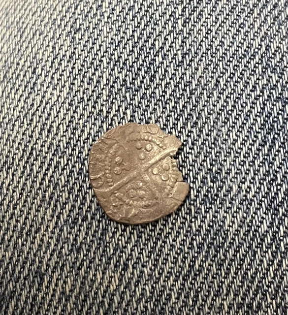 1422-30 Henry VI (6th) Silver Hammered Halfpenny Calais Annulets issue