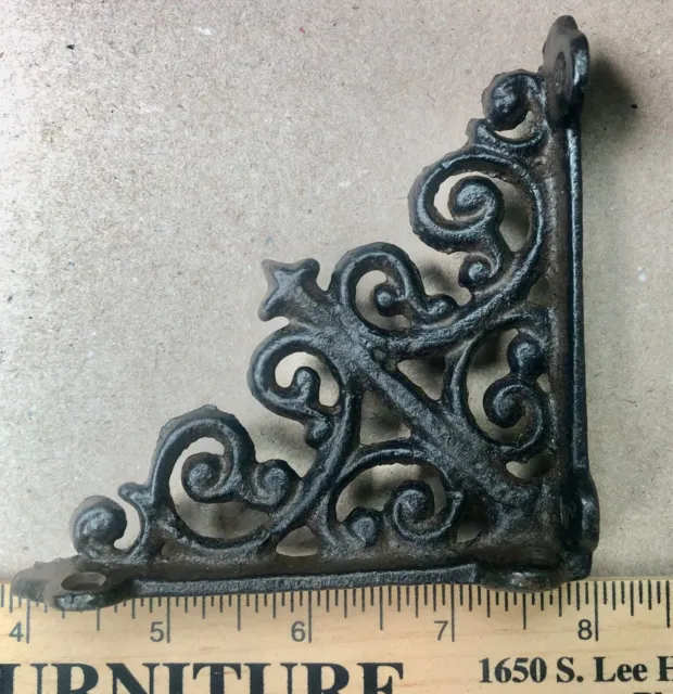 Antique Style 4 Inch Ornate Shelf Bracket,  Cast Iron