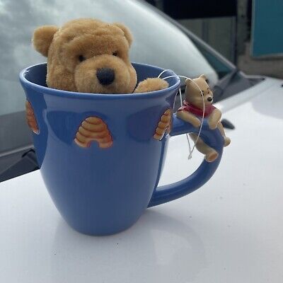Disney Store Winnie The Pooh 3D Mug With Plush Pooh Bear New
